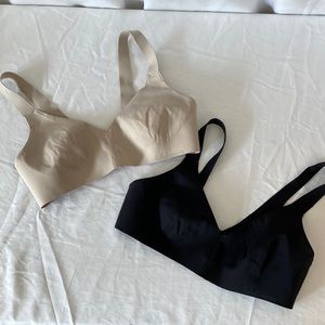 Lululemon sz34A lightweight unlined sports bra bundle
